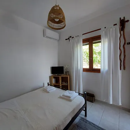 Stavros Oak Tree House Holiday home *